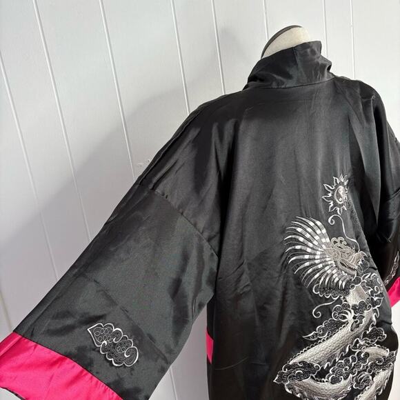 Reversible Satin Japan Belted Kimono Robe - Dragon Embroidered Red Black Long - Picture 8 of 9